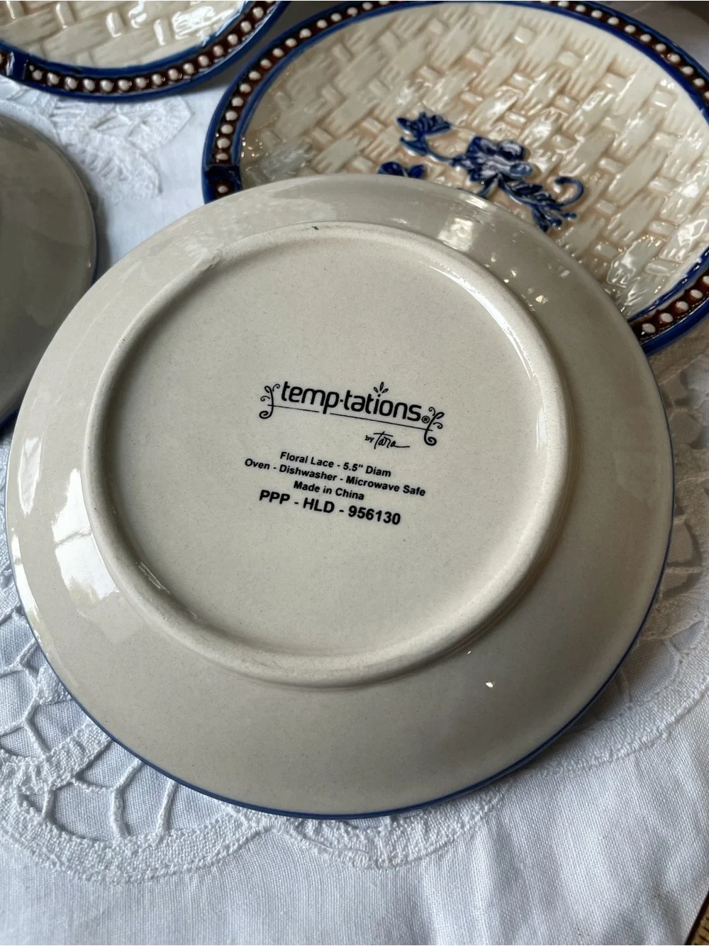 Temptations blue & white lattice ceramic 5.5 plate floral lace
